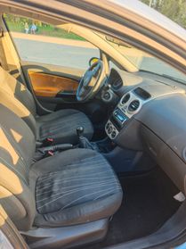 Opel Corsa 1.4 16V 5 porte Cosmo