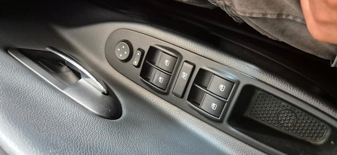 Lancia Ypsilon 1.3 MJT 95 CV S&S Platinum Full Optionals