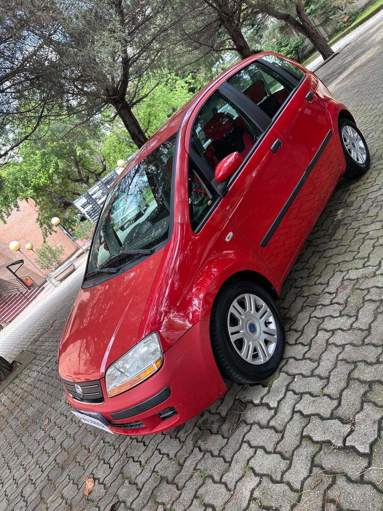 Fiat Idea 1.4 16V Emotion
