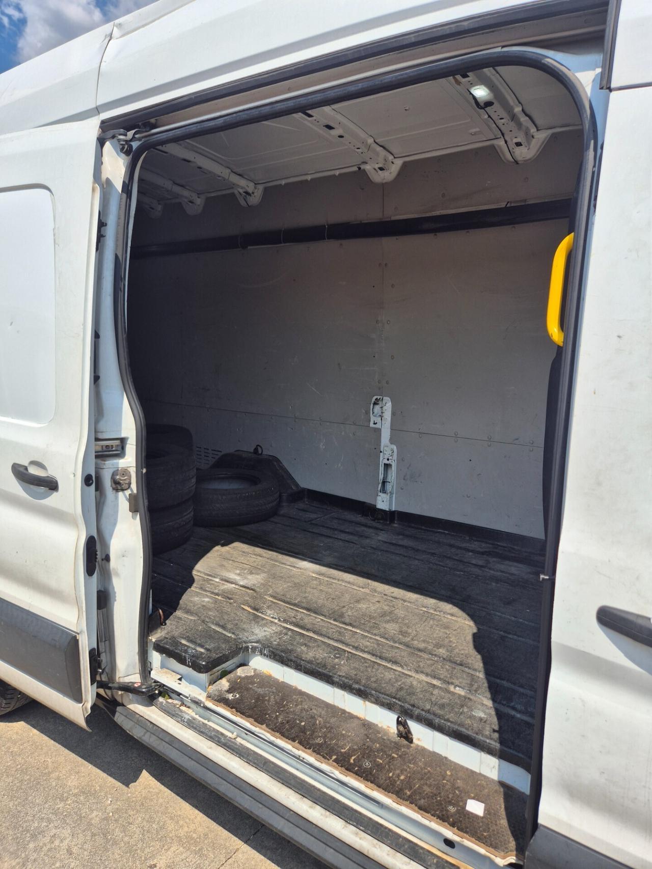 Ford Transit 350 2.0TDCi EcoBlue 170CV PL-SL-TA Furg. Jumbo Trend