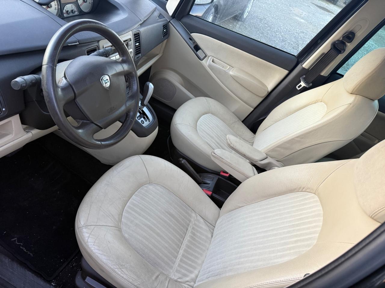 Lancia MUSA 1.4 16V Oro DFN