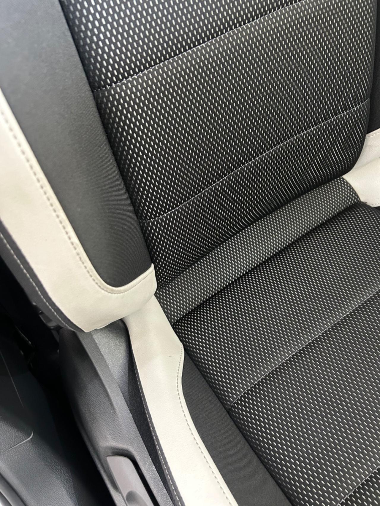 VW T-Roc 1.6 TDI SCR Style FULL finanziabile