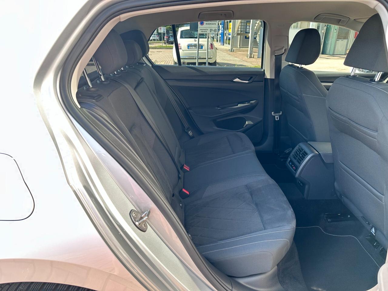 VW GOLF 2.0TDI 150CV DSG STYLE EURO6D! FARI IQ LED