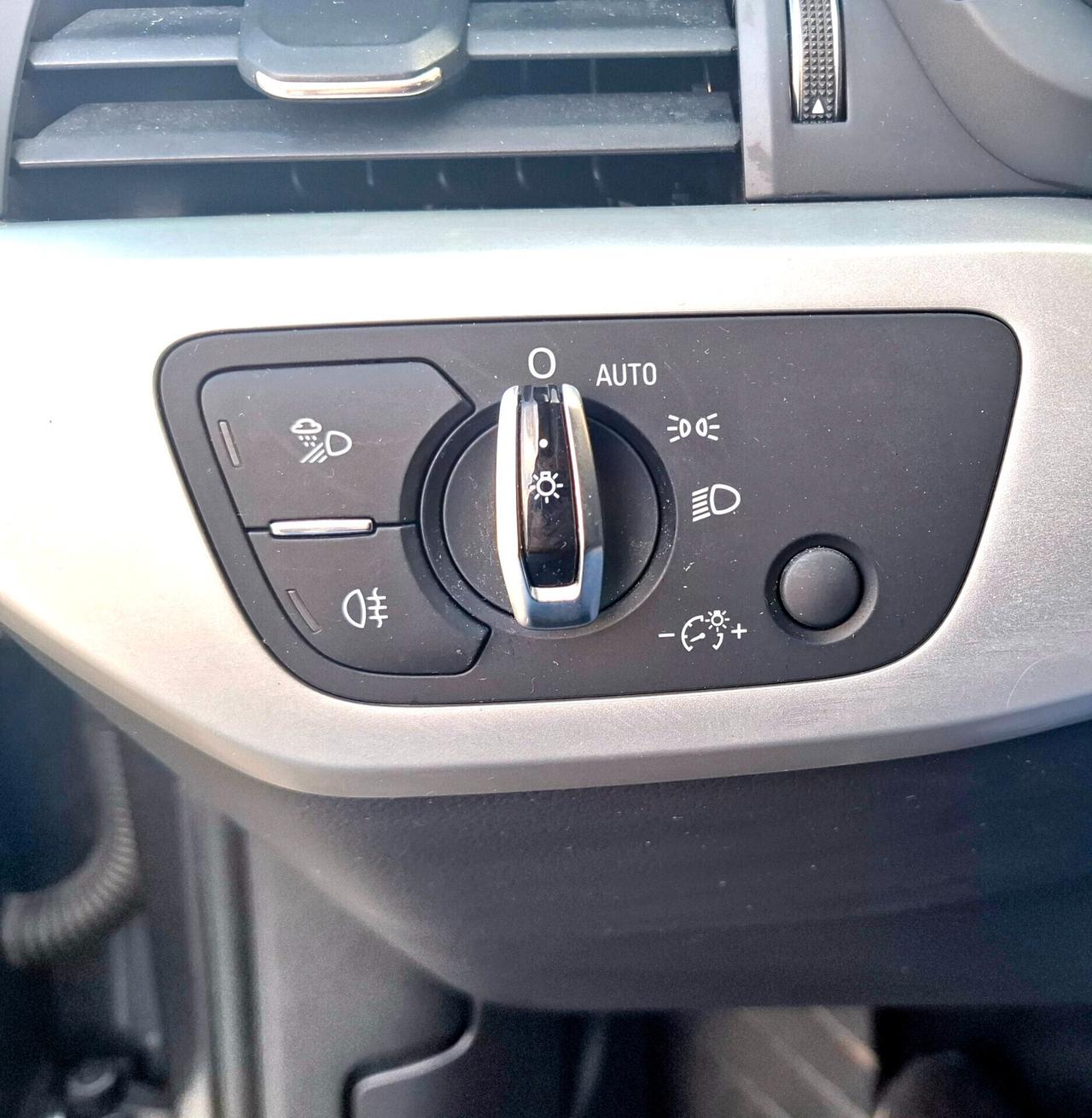 A4 Avant 2.0 TDI 150 CV ultra S tronic Business Sport