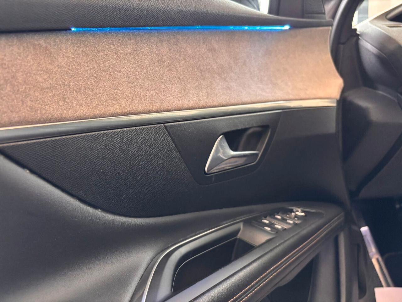 Peugeot 3008 1.2 PureTech Turbo 130 S&S EAT8 GT