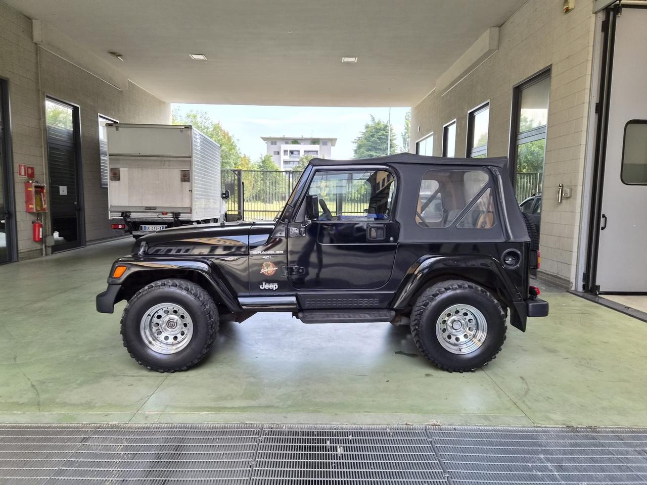 Jeep Wrangler 4.0 cat Sahara