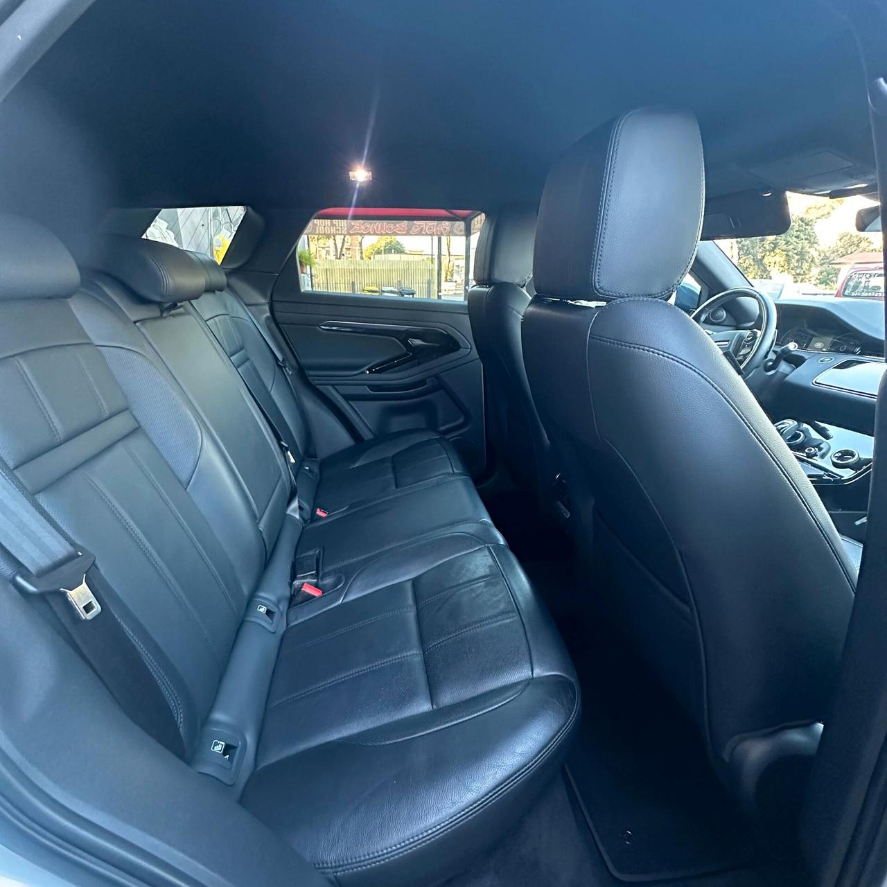 Land Rover Range Evoque 2.0D I4 163 CV AWD Auto R-Dynamic SE