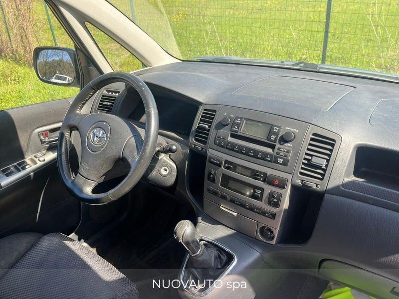 Toyota Corolla Corolla Verso 1.6 vvt-i INCIDENTATA