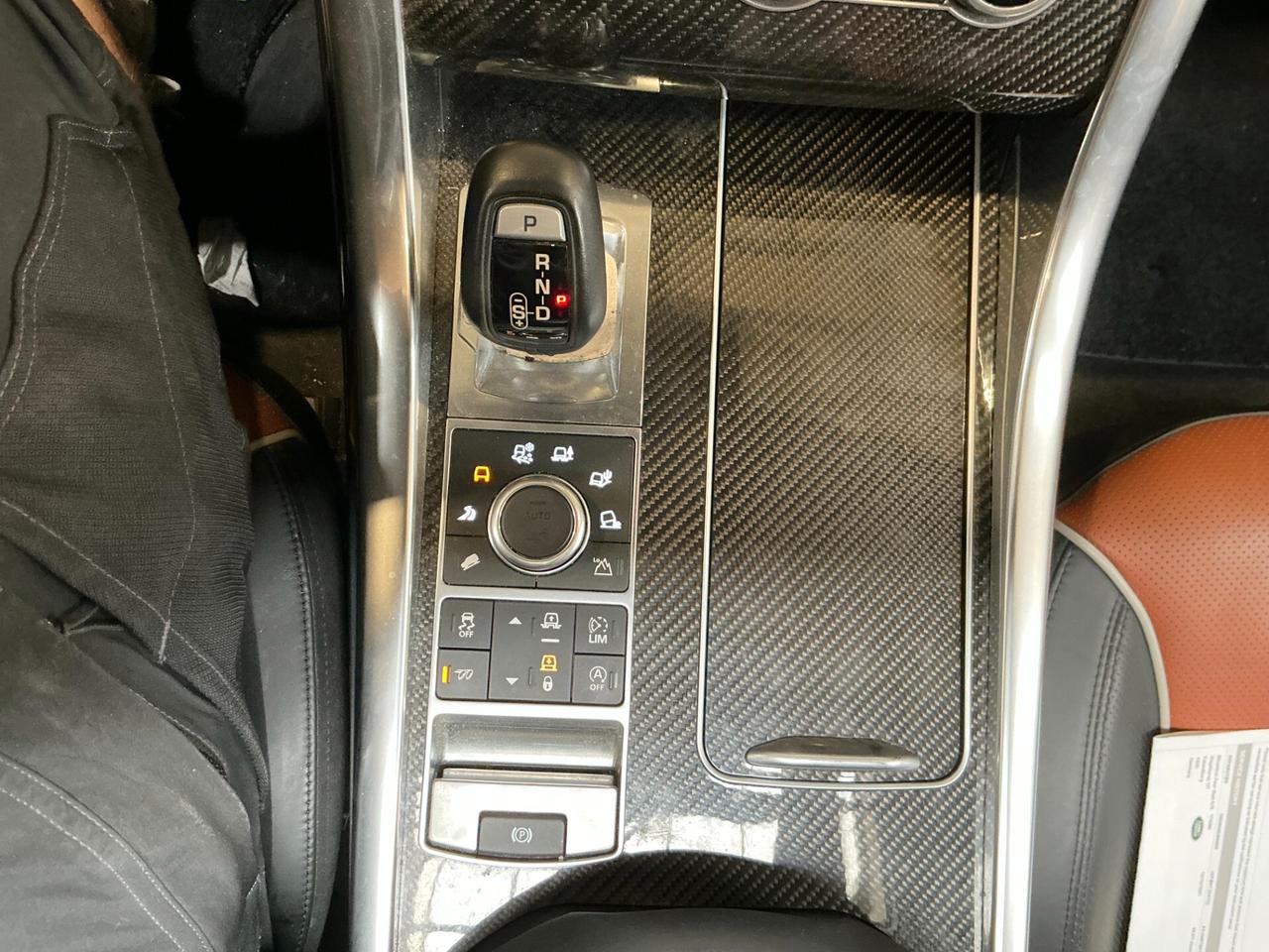 Land Rover Range Sport 5.0 V8 Supercharged 550 CV SVR