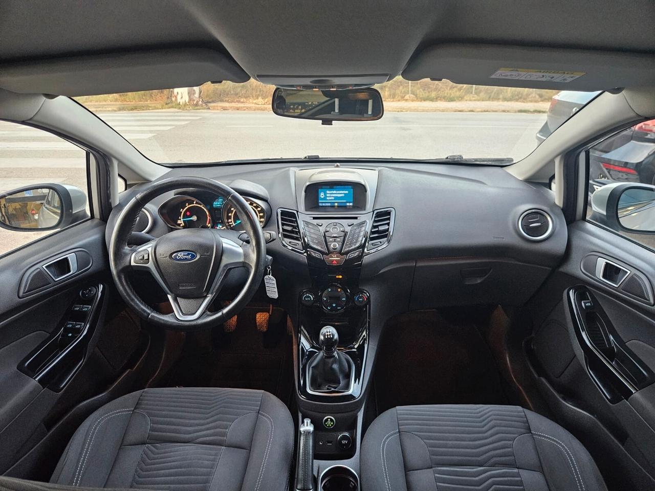 Ford Fiesta 5p. 1.4 BENZ/GPL Titanium 95cv