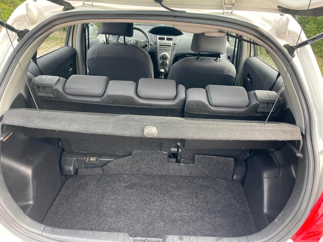 Toyota Yaris 1.3 5 porte Sol GPL Neopatentati