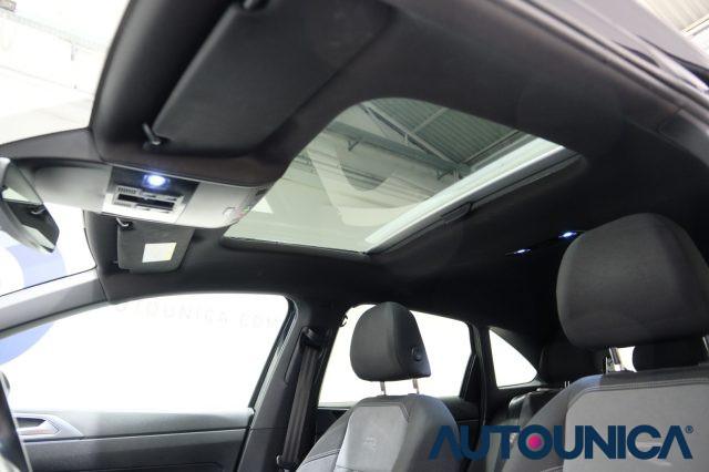 VOLKSWAGEN Taigo 1.0 TSI 110 CV DSG R-LINE TETTO PANORAMA