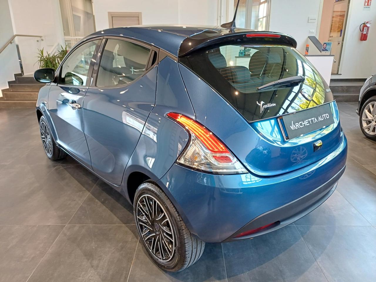 Lancia Ypsilon 1.0 FireFly 5 porte S&S Hybrid Gold