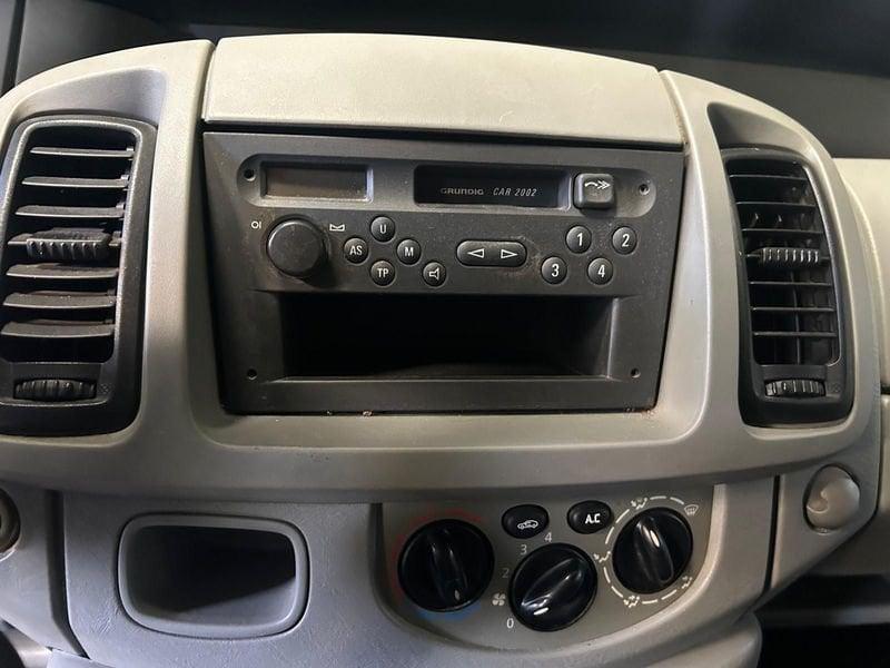 Opel Vivaro VIVARO 29 2.5 CTDI-135 CV PC-TN FURGONE