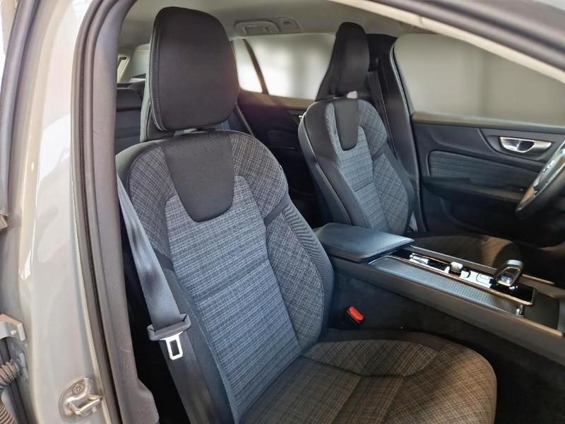 VOLVO V60 B4 D AUTOMATICO CORE STATION WAGON