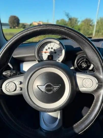 Mini 1.4 16V One Chili