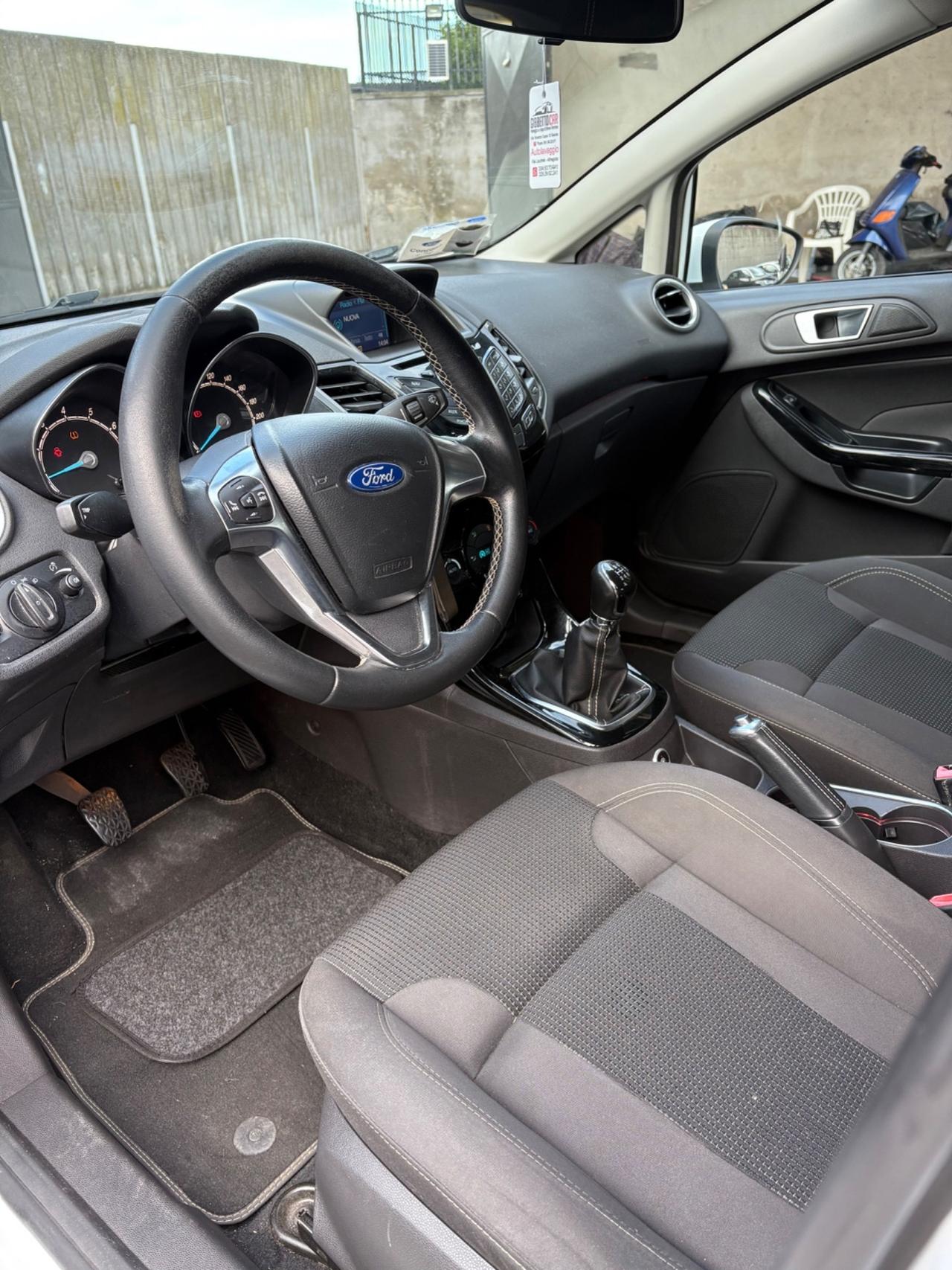 Ford Fiesta 1.4 benz/GPL navi xenon nuovissima