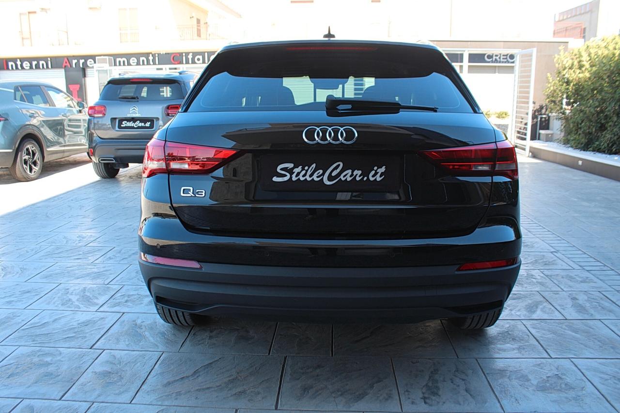 Audi Q3 35 TDI S tronic Business