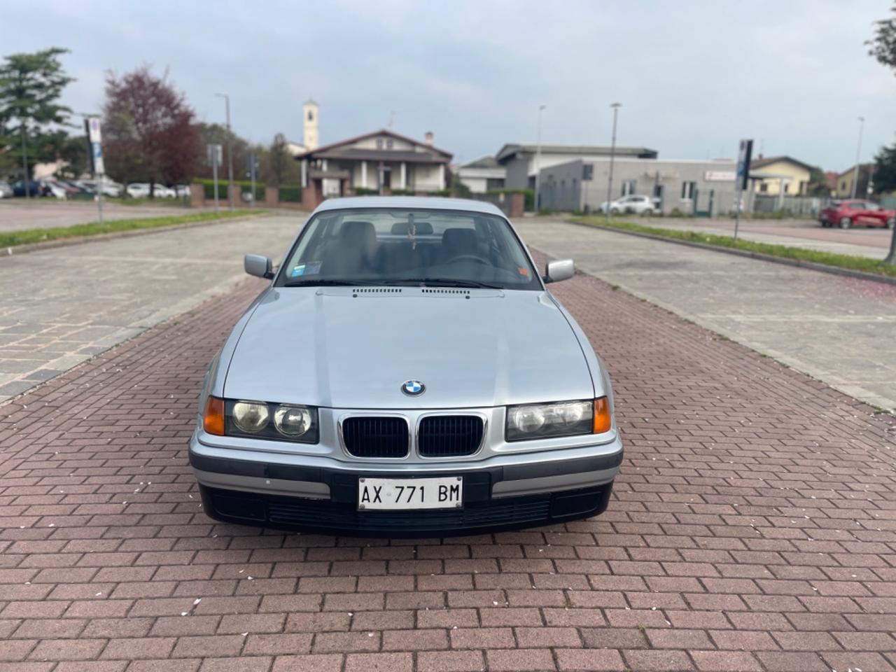 Bmw 318 318is 1.9 16V cat Coupé