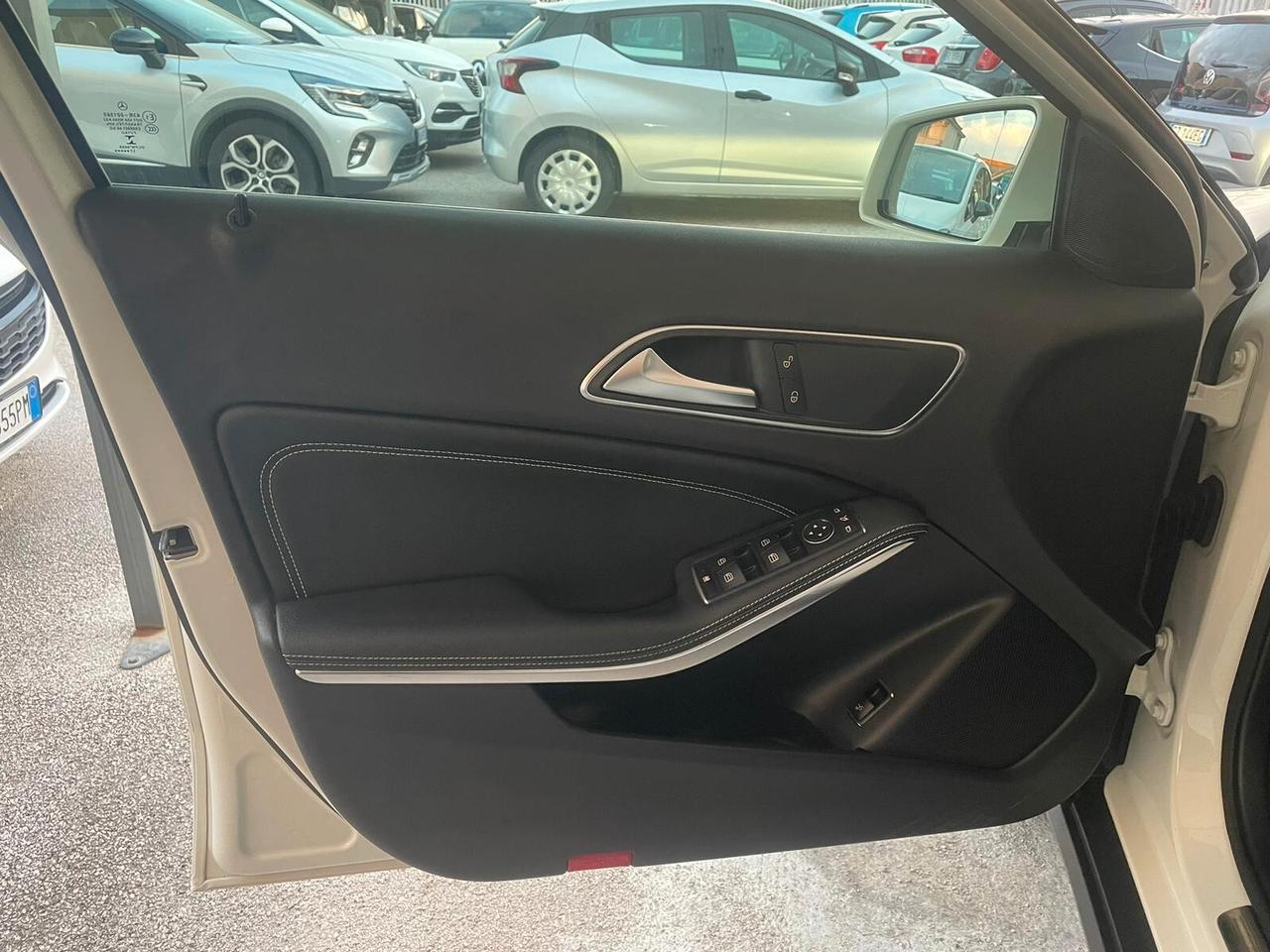 Mercedes-benz GLA 200 d Automatic Premium