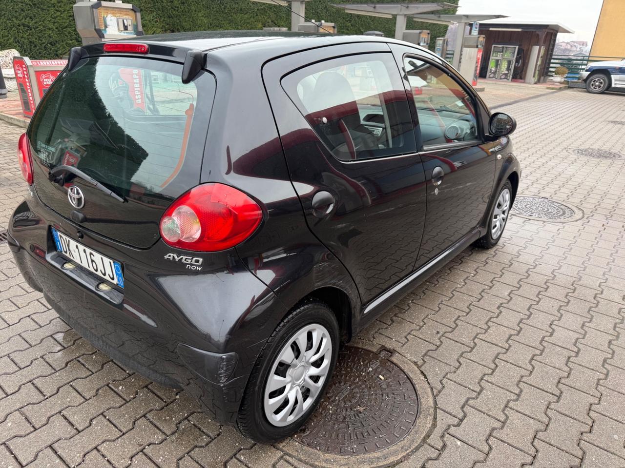 Toyota Aygo 1.0 12V VVT-i 5 porte Sol