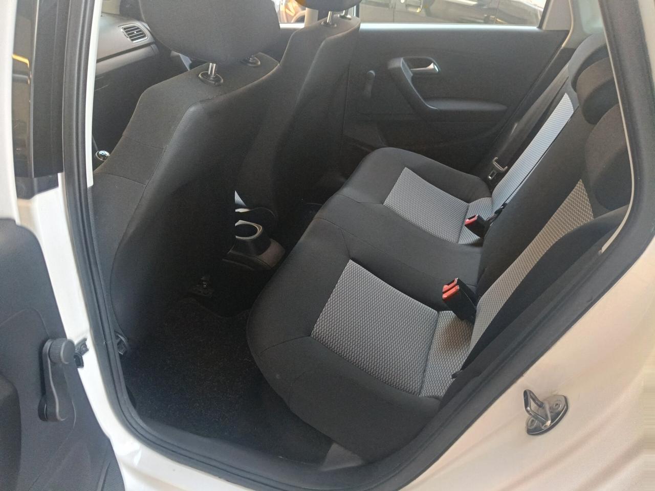 VOLKSWAGEN POLO 1.2 TDI 75CV-NEOPATENTATI-Euro 6490