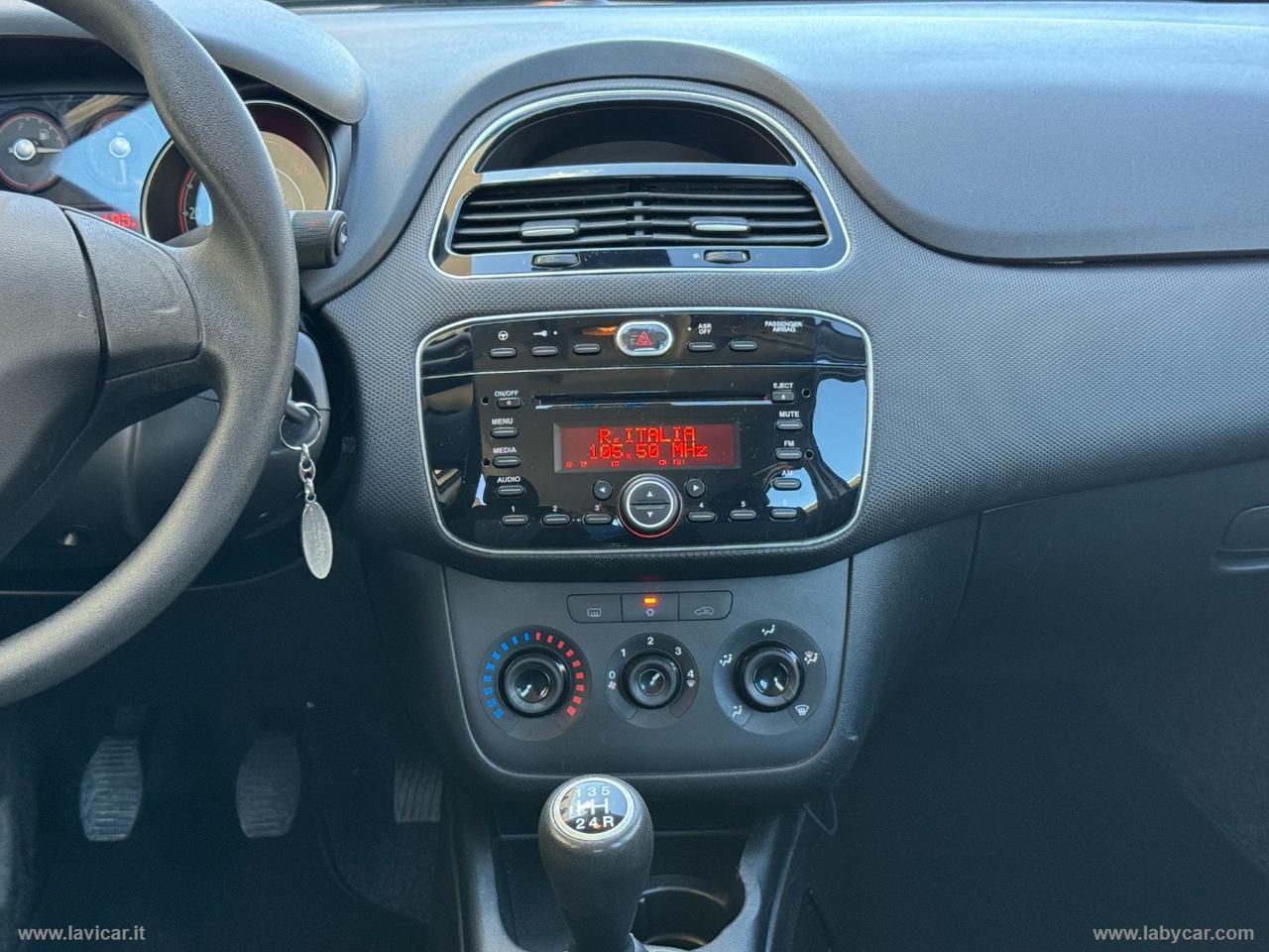 FIAT Punto 1.3 MJT II 75 CV 5p. Young