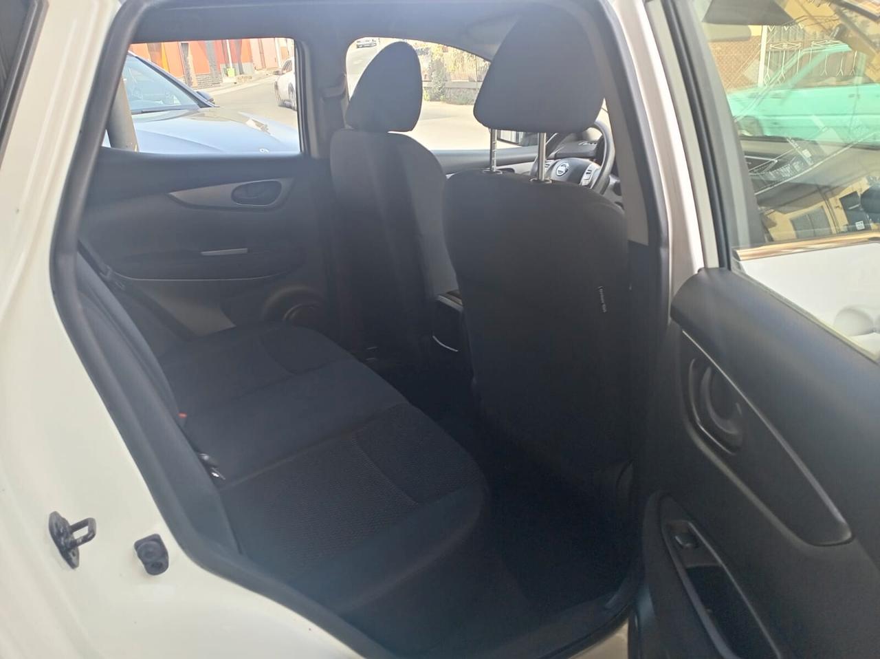 Nissan Qashqai 1.2 DIG-T Acenta