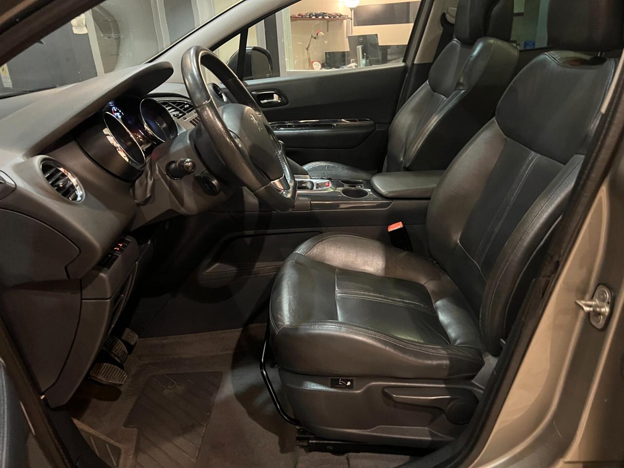 Peugeot 3008 1.6 HDi/TETTO+PELLE/UNIPROP