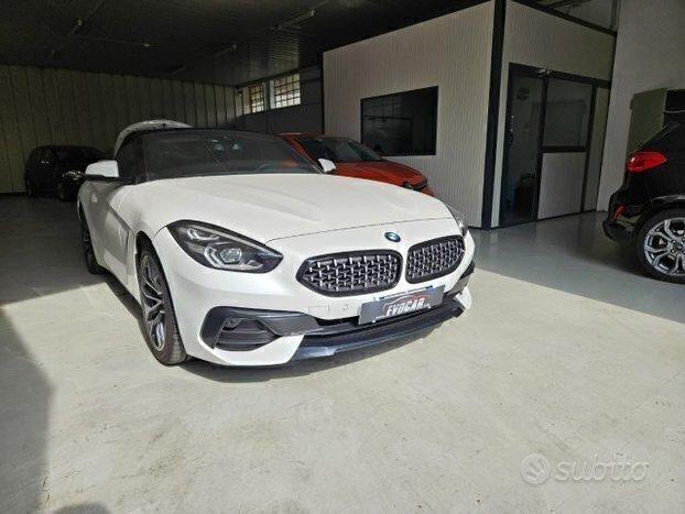 Bmw Z4 20i cc2000 cv 198 km 18000 pari al nuovo iva esposta