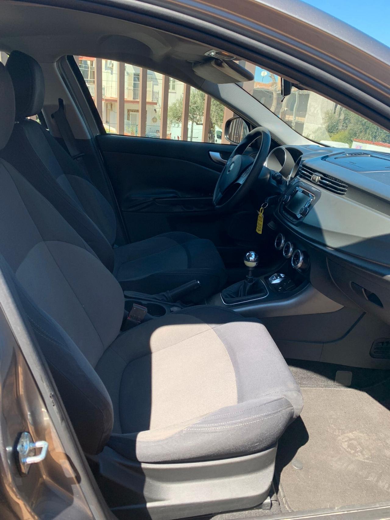 Alfa Romeo Giulietta 1.6 JTDm-2 105 CV Progression AUTO IN ARRIVO