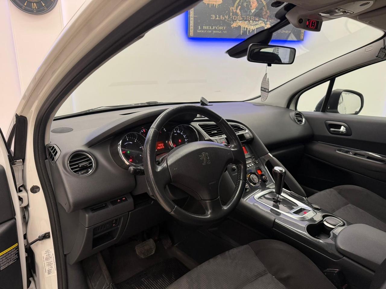 Peugeot 3008 1.6 HDi 112CV cambio robotizzato Tecno