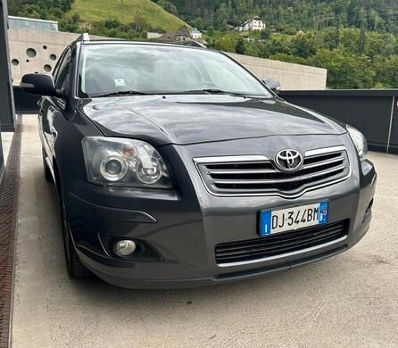 Toyota Avensis 2.2 D-4D 16V Station Wagon