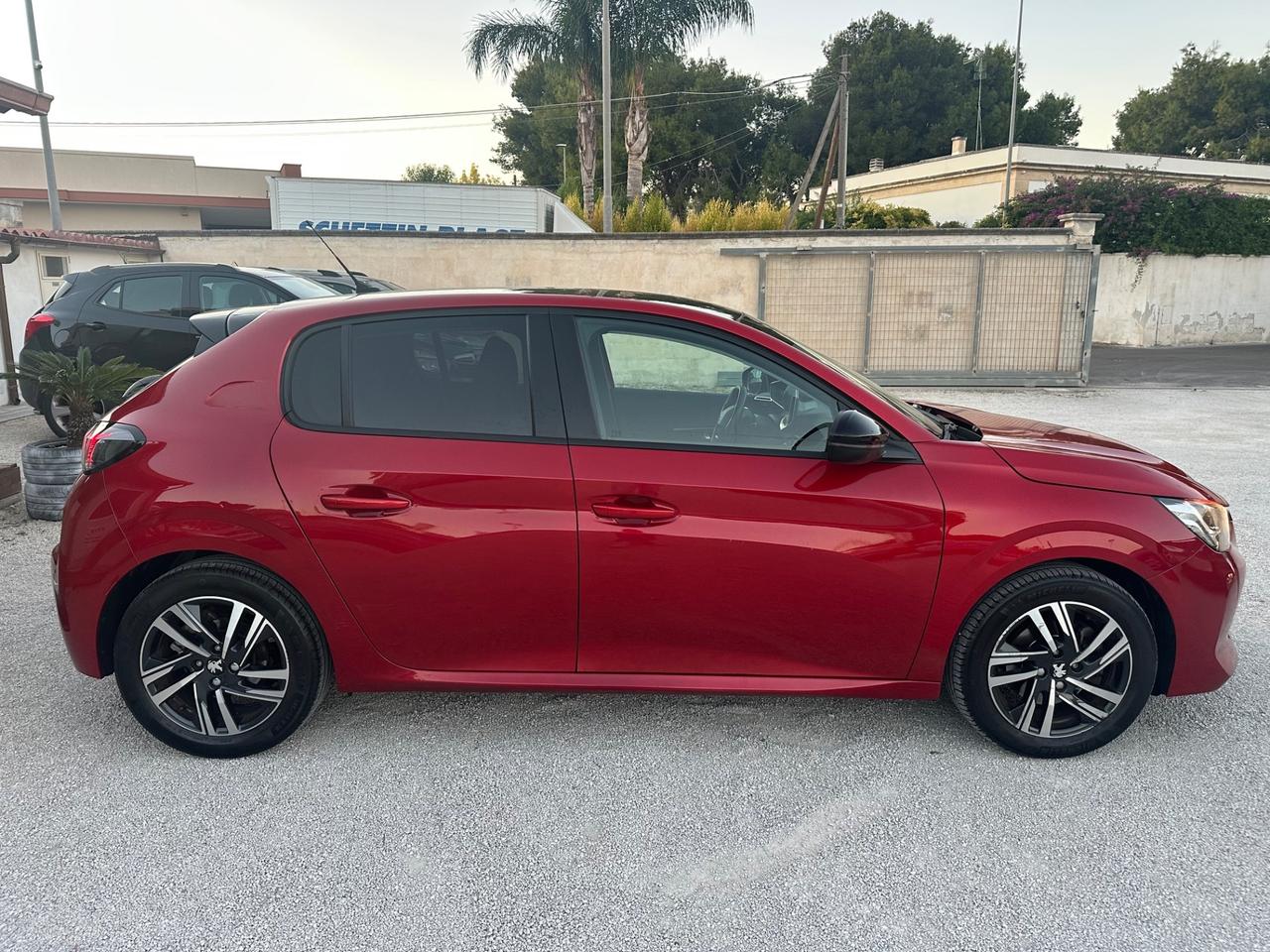 Peugeot 208 PureTech 100 Stop&Start 5 porte Allure
