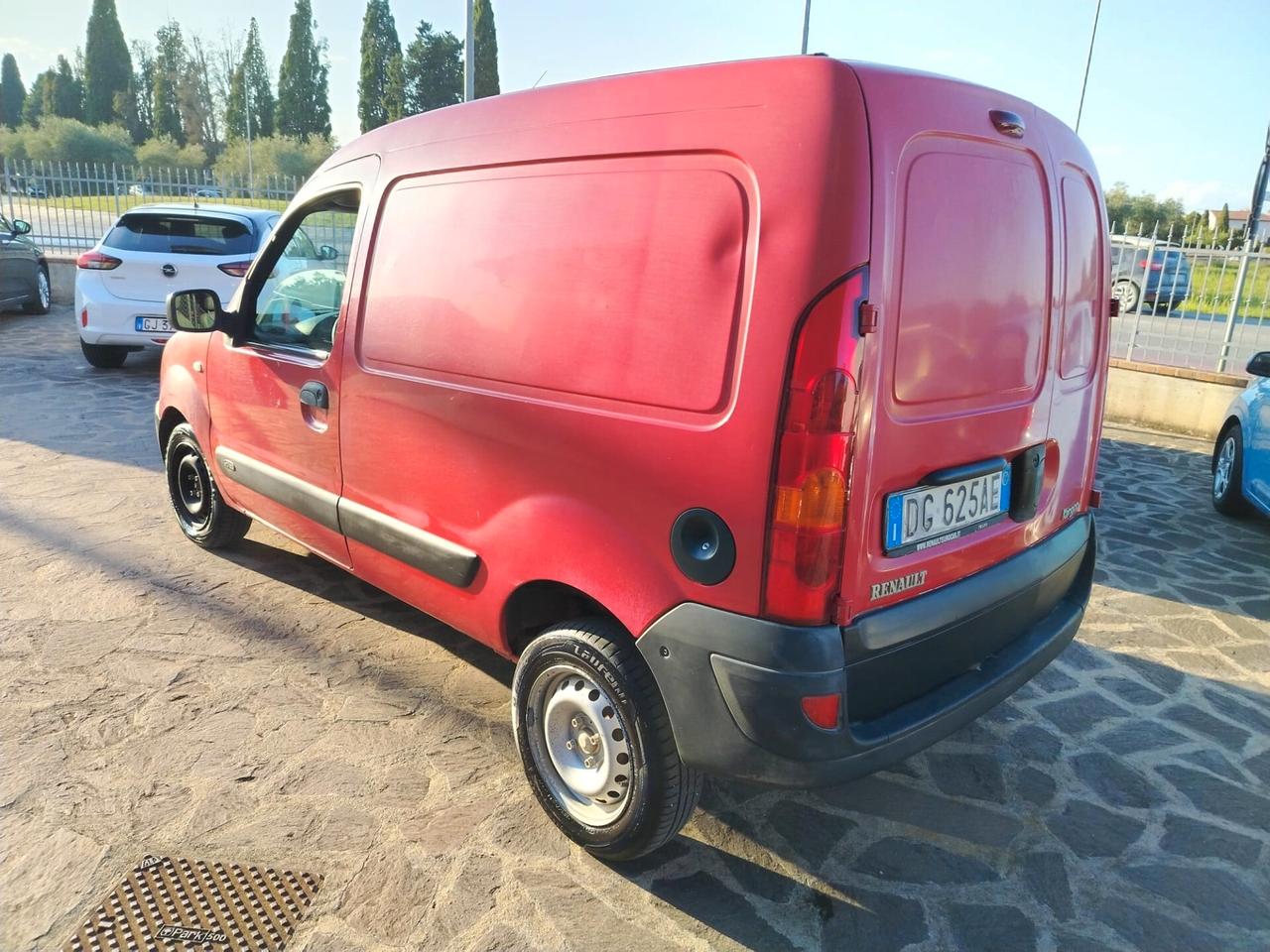 Renault kangoo 1500 82 cv