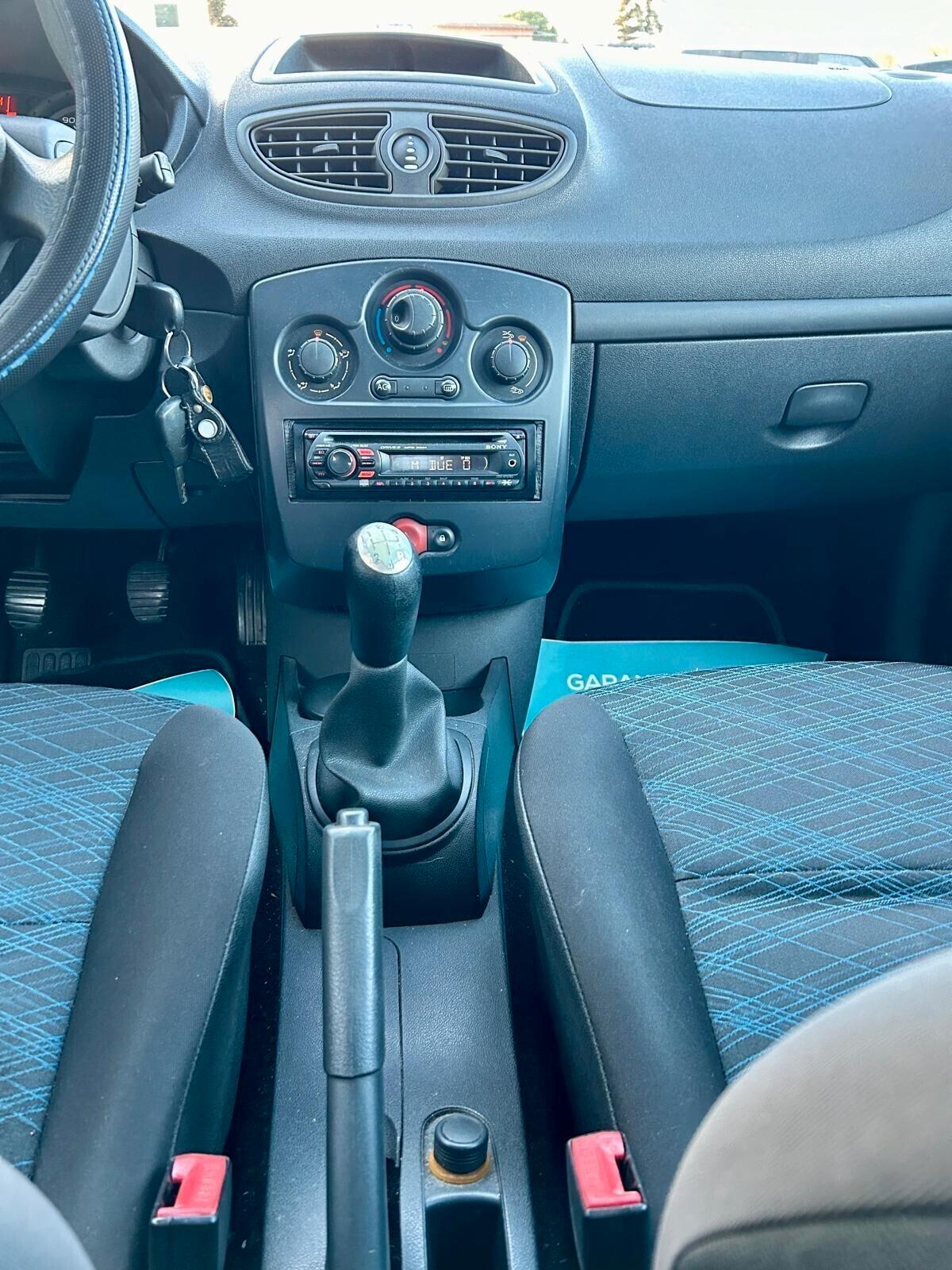 Renault Clio 1.2 16V 5 porte Dynamique - ok neopatentato