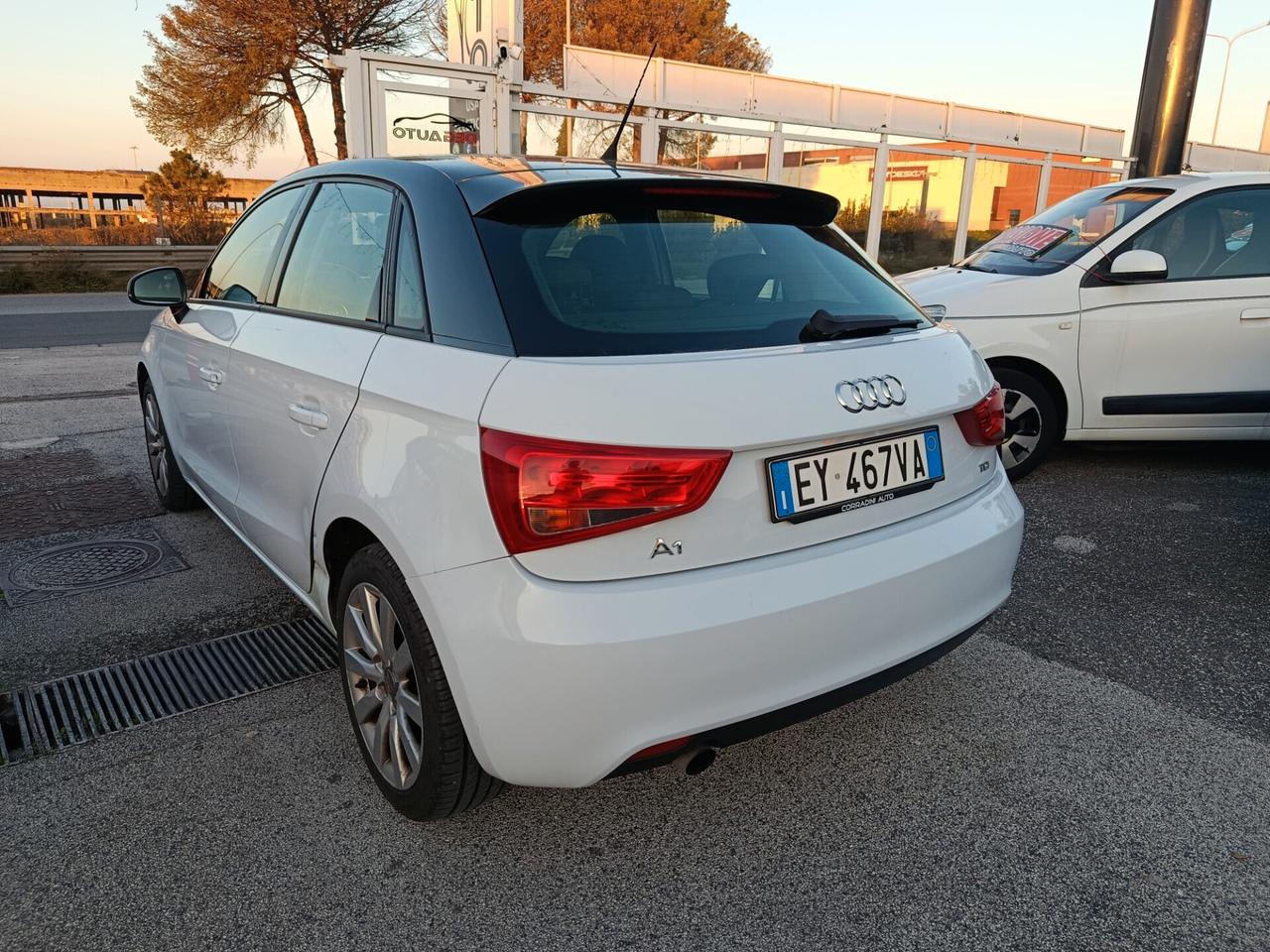 Audi A1 SPB 1.6 TDI Attraction 2014
