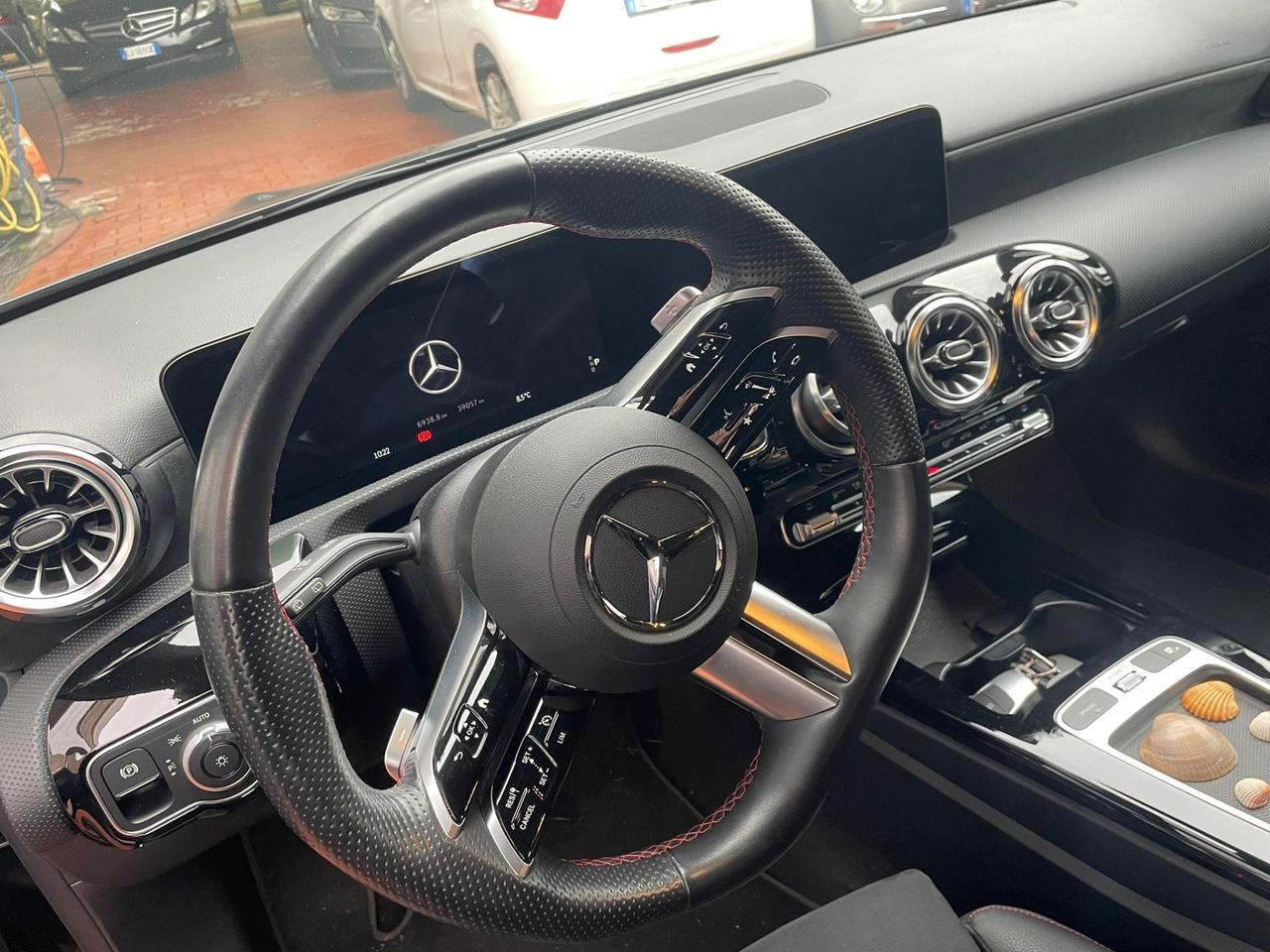 Mercedes-benz A 180 Automatic AMG Line Premium Plus