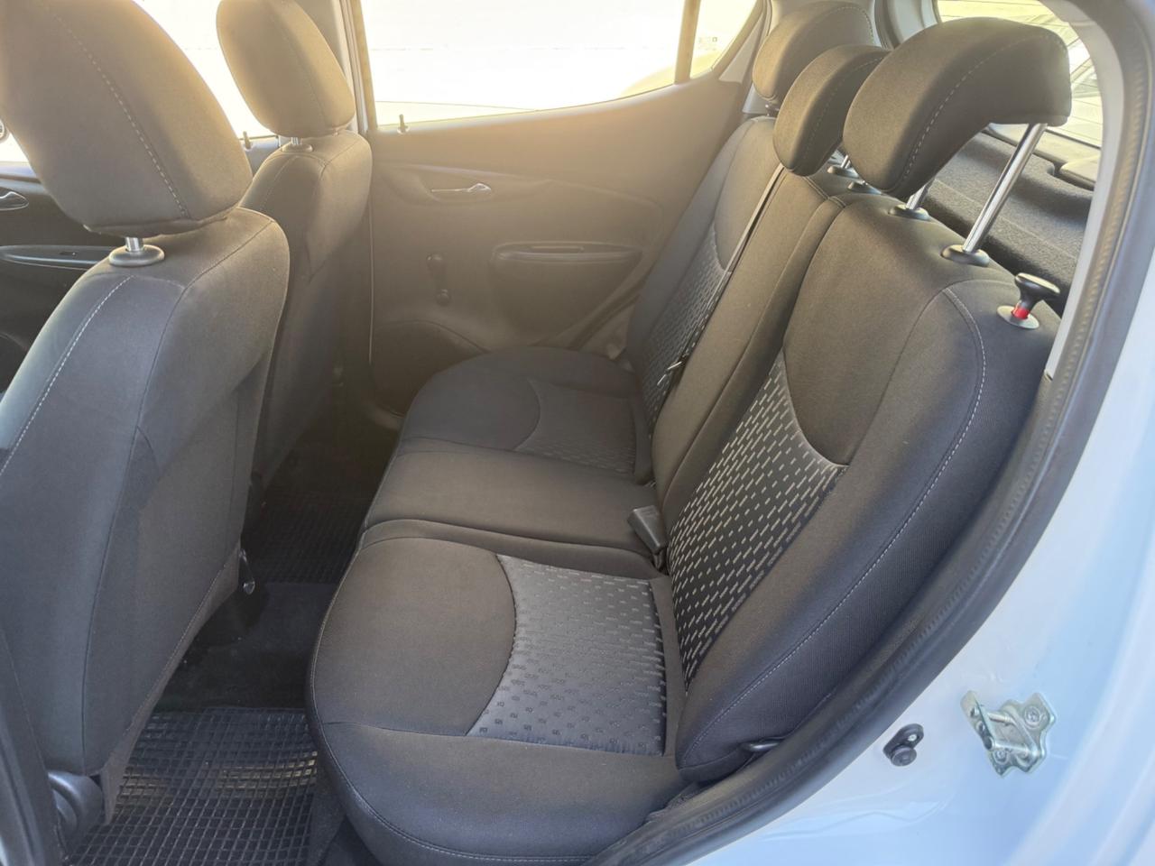 Opel Karl Rocks 1.0benzina - 2018