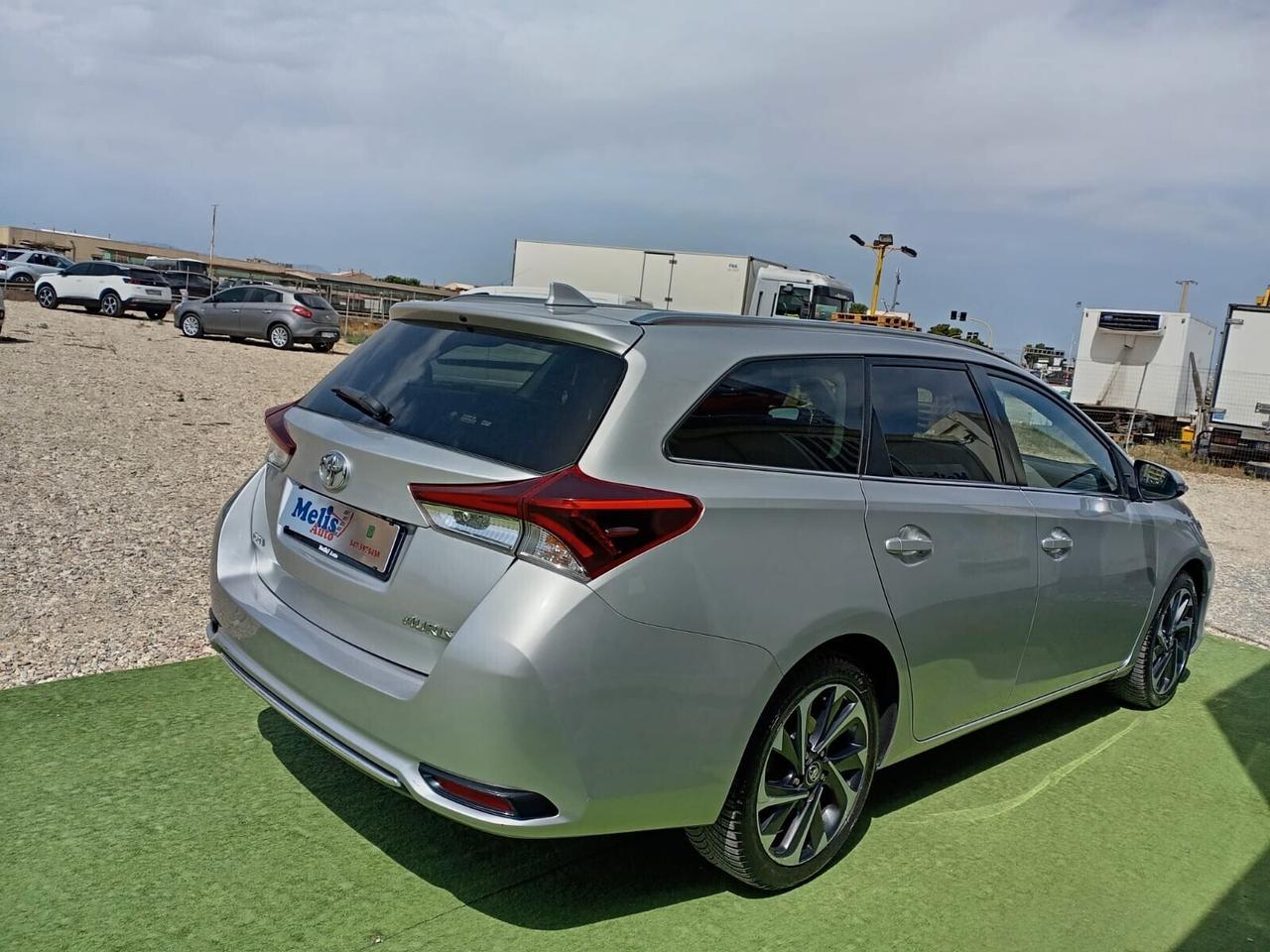 TOYOTA AURIS 1.6 DIESEL 5 PORTE
