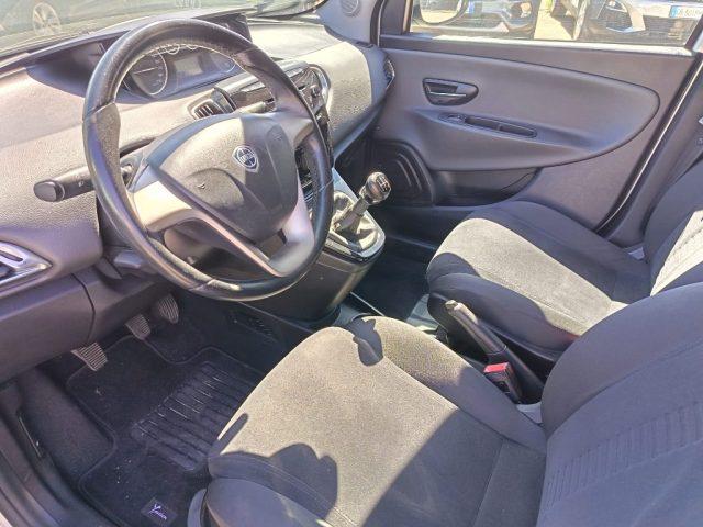 LANCIA Ypsilon 1.2 69 CV 5 porte Platinum