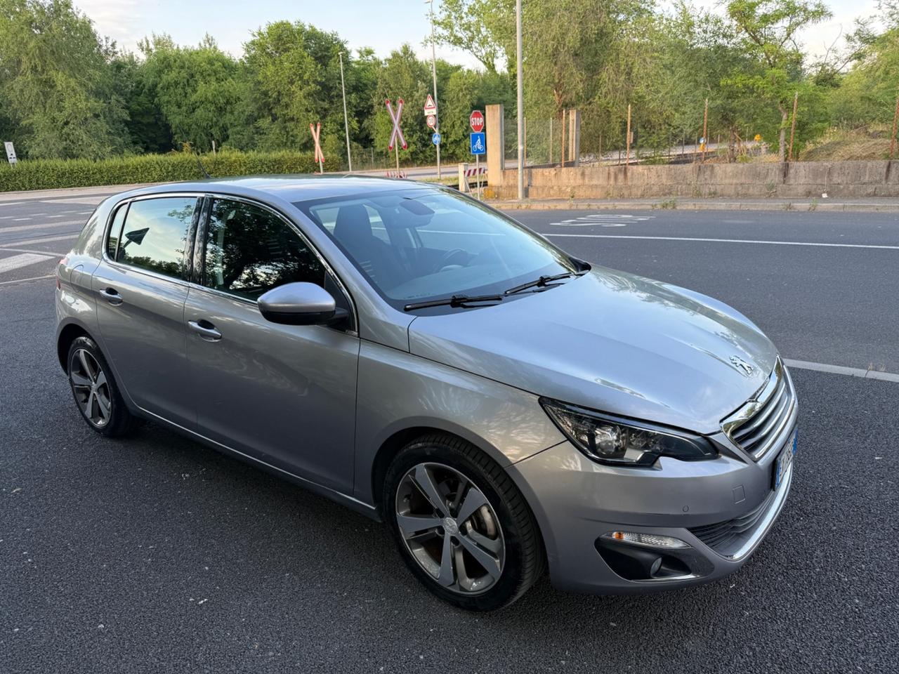 Peugeot 308 PureTech Turbo 130 S&S Allure