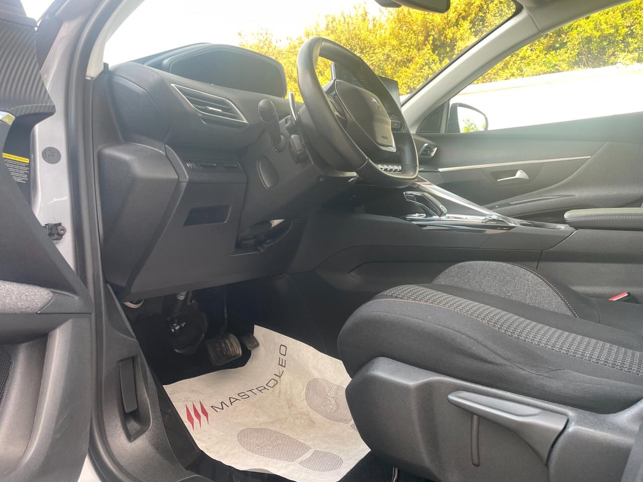 Peugeot 3008 BlueHDi 130 S&S EAT8 Active Business
