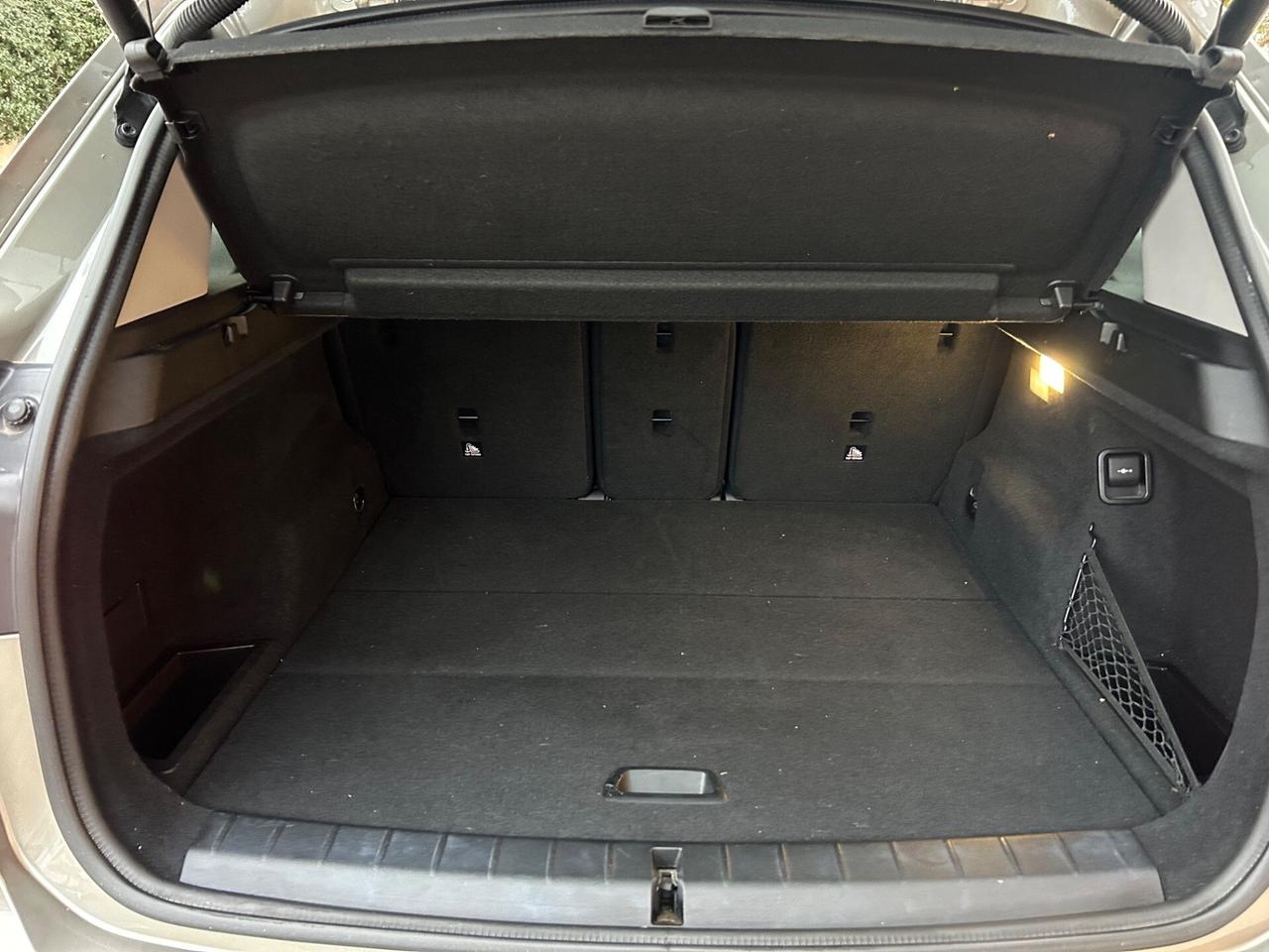 Bmw X1 xDrive20d xLine. Strafull !!!