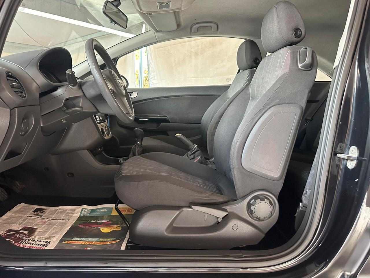Opel Corsa 1.2 3 porte Enjoy