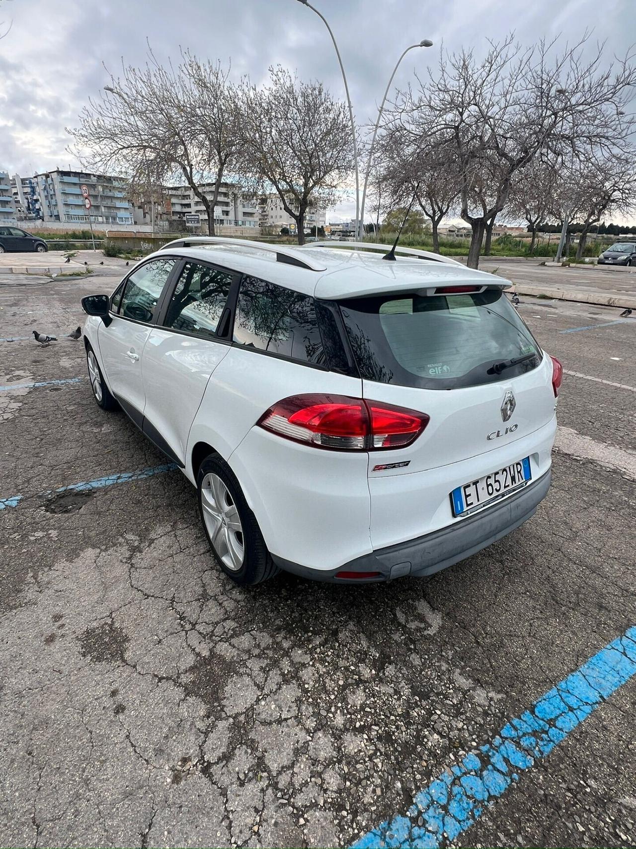 Renault Clio Sporter 1.5 dCi 8V 75CV Live 2014