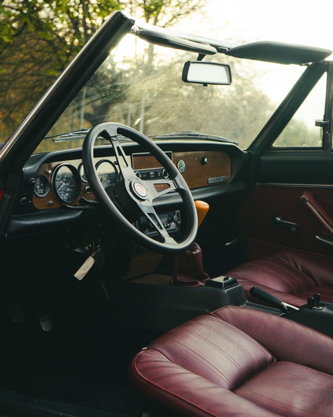 Fiat 124 Spider America CS Pininfarina