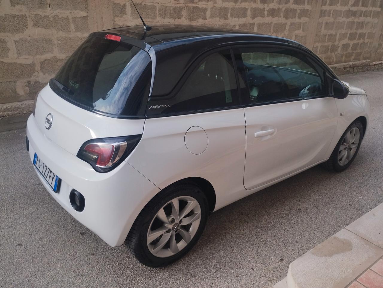 Opel Adam 1.4 87 CV GPL Tech Jam