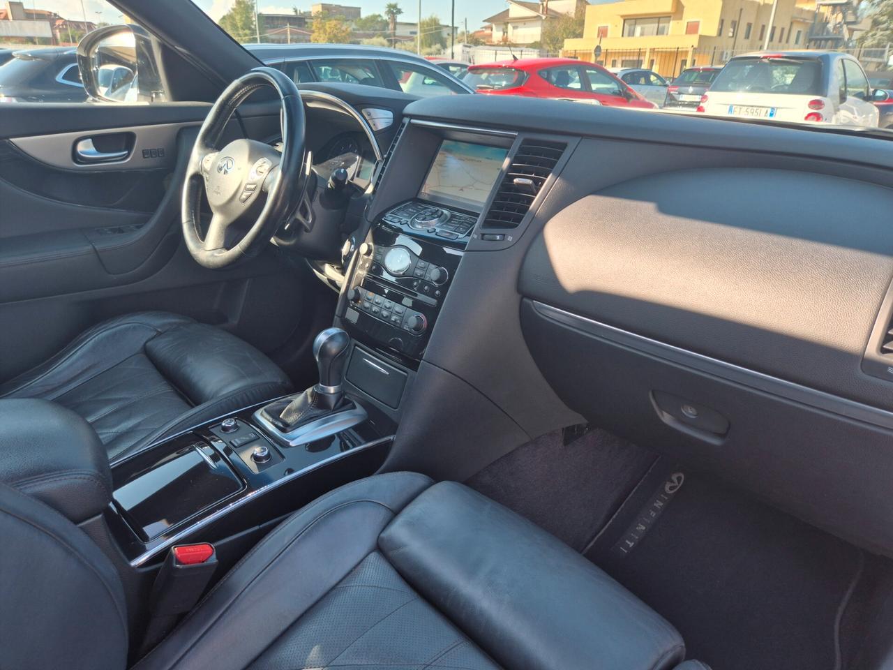 Infiniti QX70 3.0 diesel V6 AT S Premium