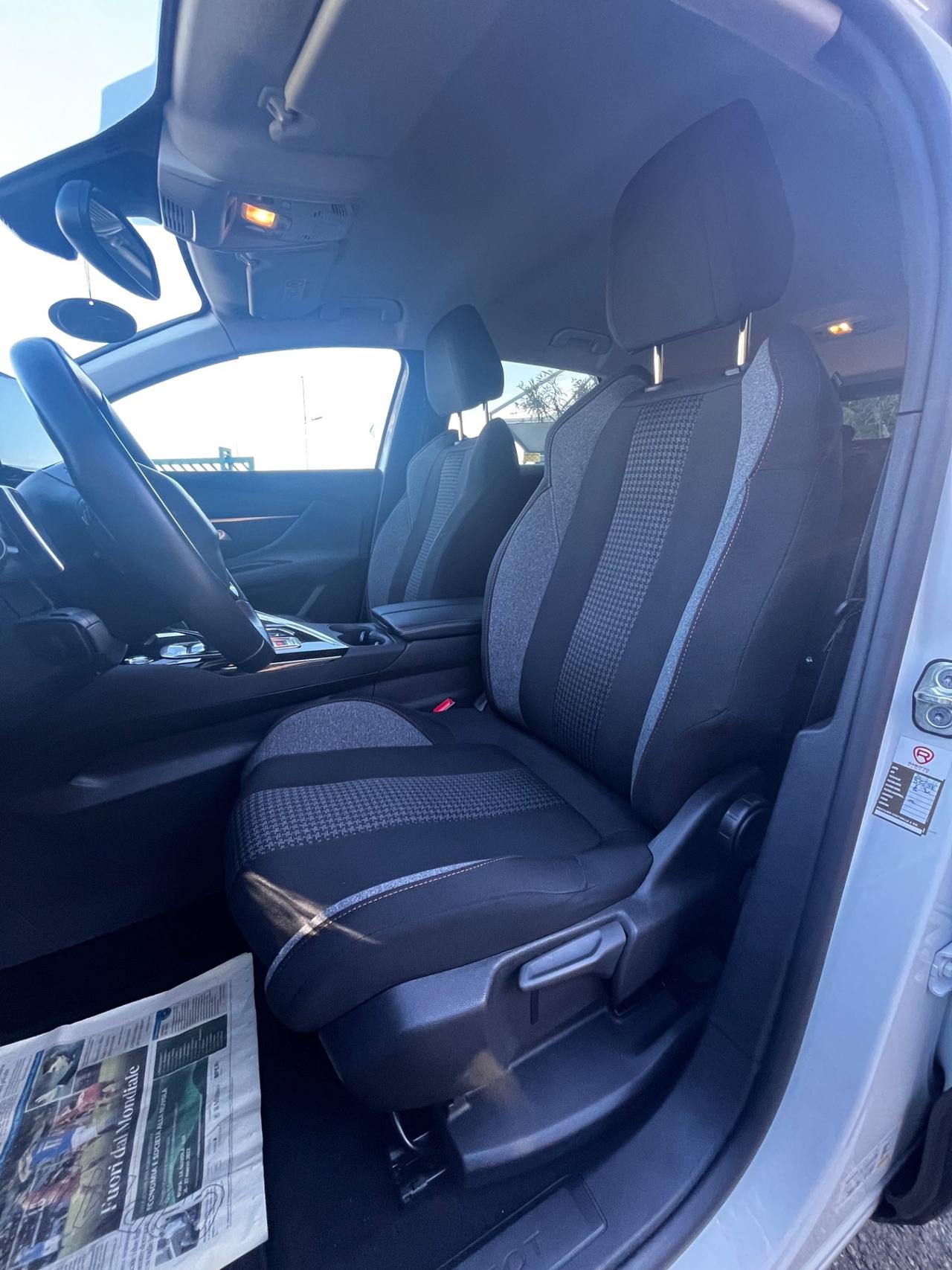 Peugeot 3008 BlueHDi 130 S&S EAT8 Business